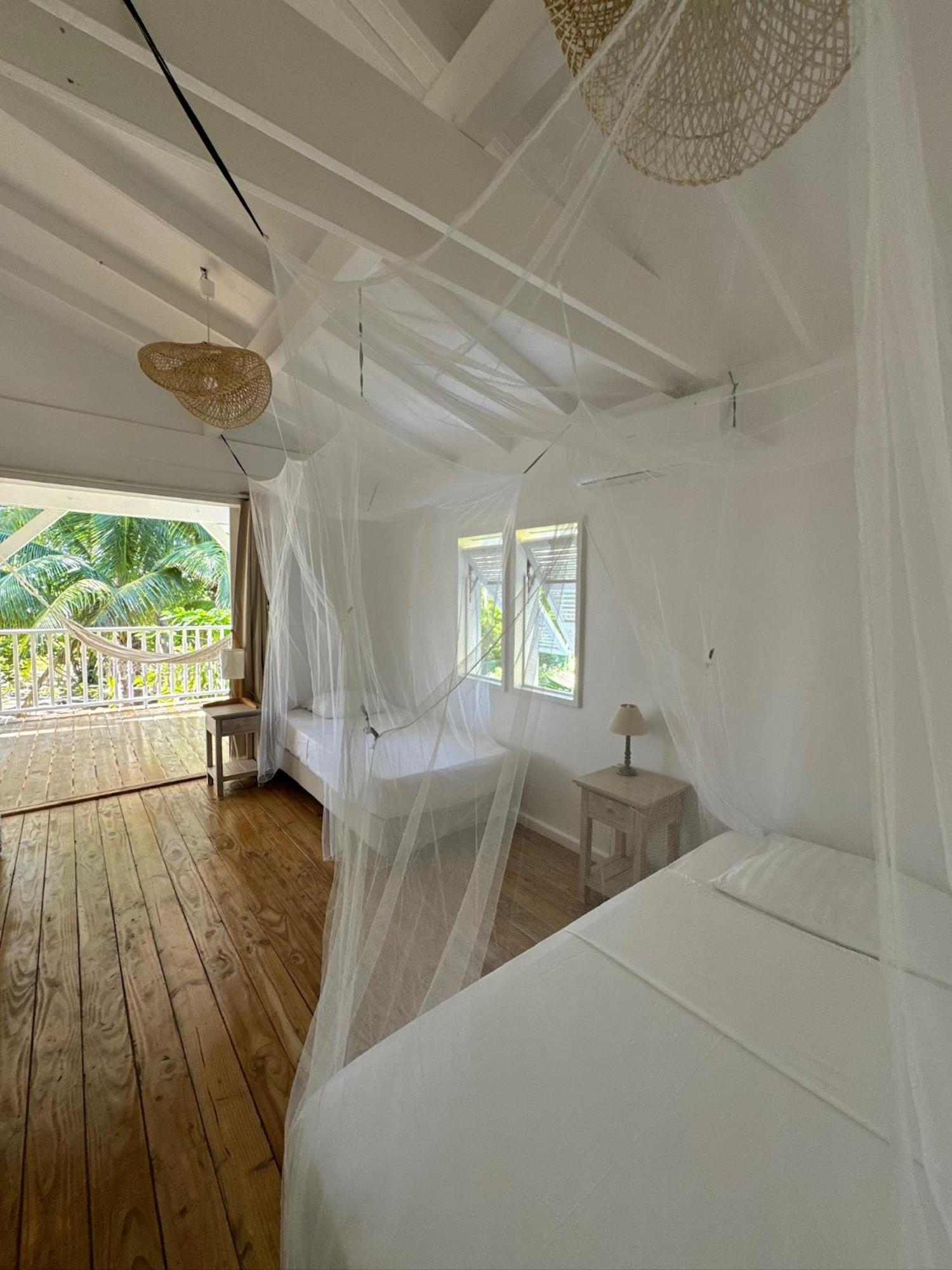 Le Coconut Lodge Avatoru Eksteriør billede